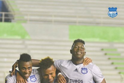 Toda la alegría de Emelec en Manta.