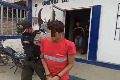 Los sospechosos fueron trasladados hasta una unidad judicial.