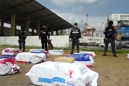 Los 1.044 paquetes de cocaína hallados en cajas con banano tenían como destino Grecia.