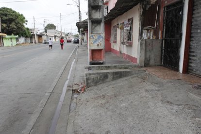 En este lugar fueron atacadas a tiros dos personas, quienes fallecieron.