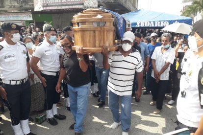 Antonio Briones fue sepultado en el cementerio general de su natal Salitre.