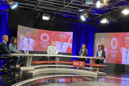 Andrés Carrión entrevistó a Neisi Dajomes, Tamara Salazar y Angie Palacios.