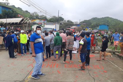 Los comuneros aseguraron que mantendrían la medida hasta que sean escuchados.