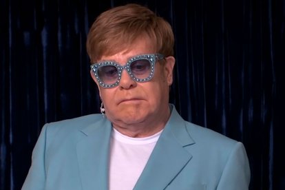 Elton John lamentó la muerte del baterista Charlie Watts.