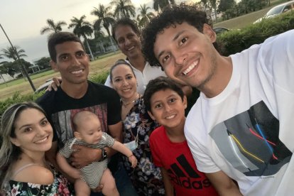 Los Cevallos en familia; José Francisco y Gabriel son rivales hoy, pero se llevan de maravilla,