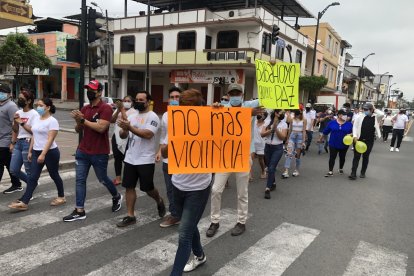 En la marcha blanca se plantearon hacer un nuevo recorrido contra los diversos delitos.