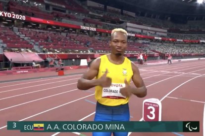 Anderson Colorado obtuvo un tiempo de 48.89 y se ubicó en la tercera posición.