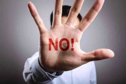 Decir "no" no significa que eres malcriado, sino que valoras tu tiempo y prioridades en el trabajo.