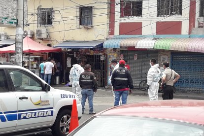 Al pie de una tienda fue asesinado un hombre la tarde del lunes 30 de agosto.