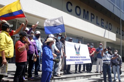 Referencial. Un operativo de la Policía logró la aprehensión de varios ex funcionarios de las empresas en liquidación y de otras entidades.