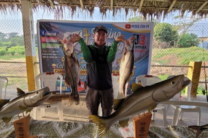 Fernando Zapata, con el ‘megarrobalo’ que le permitió ser el ganador del evento.