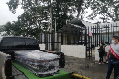 Los restos del taxista empalmense fueron llevados a la morgue de Quevedo para la práctica de la autopsia.