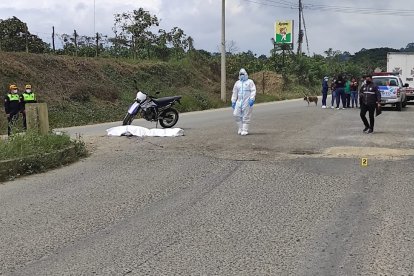 Michael Marlon Guncay Yanza quedó muerto en una de las vías del cantón Pasaje.