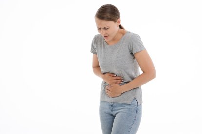 Vómitos, dolor de estómago, fiebre, diarreas son algunos de los síntomas de la gastroenteritis.