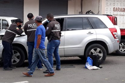El otro crimen se registró cerca del mercado central de la capital esmeraldeña.