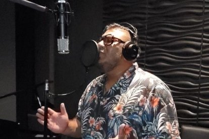 El Yogui de la salsa lleva más de 15 años en la actividad musical.