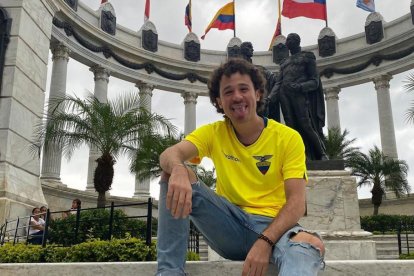 El popular youtuber mexicano, cuando visitó Guayaquil.