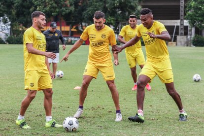 Barcelona ha venido entrenado con normalidad para recibir al D. Cuenca.