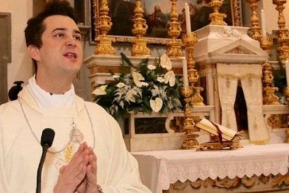 El sacerdote imputado de robarse las limonas para pagarse una vida relajada.