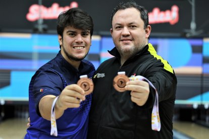 El cuarteto masculino integrado por Mario Lemos, José Antón, Santiago González y Raúl Ayala obtuvo el bronce en la modalidad por equipos varones.