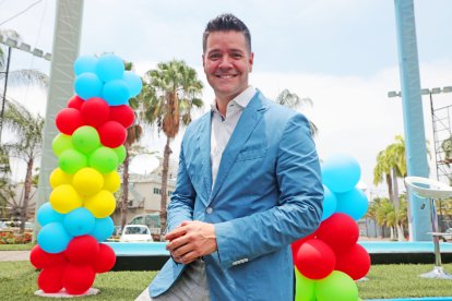 Hace dos meses comenzó a trabajar como locutor del programa Cosas que pasan, en Radio Centro.