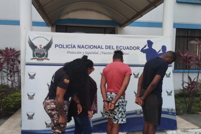 Los detenidos iban en dos carros por Bastión Popular, informó la policía.