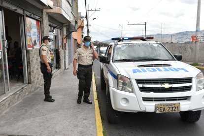 Una patrulla suele rondar la zona constantemente luego del crimen.