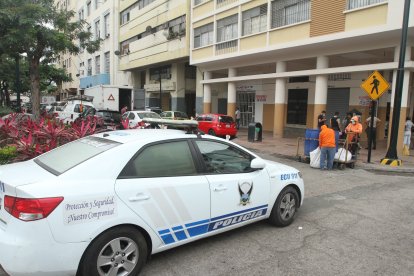 Al día siguiente, investigadores de la Dinased continuaban con la recolección de información.