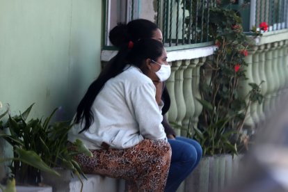 Familiares del menor de edad.