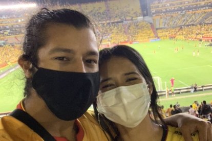 Luis Carchi estuvo por primera vez en el estadio Monumental. En sus 24 años jamás había estado alentando en directo a Barcelona.