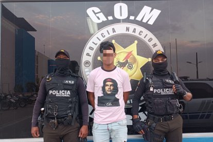 El detenido pretendía regresar a su país con plata que le habría exigido a la perjudicada.