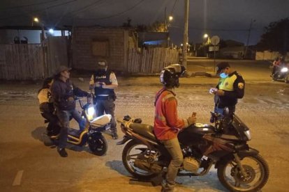 El atentado se produjo a aproximadamente 400 metros de un retén policial.