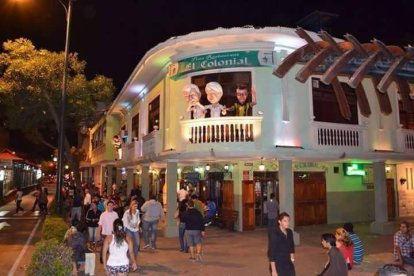 La réplica, donde funciona el restobar