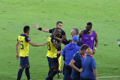 Enner Valencia fue el atacante más destacado de la selección de Ecuador y marcó un doblete ante los bolivianos.