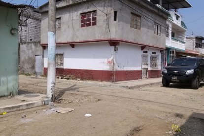 Callejón N y la 22, en el suburbio de Guayaquil.