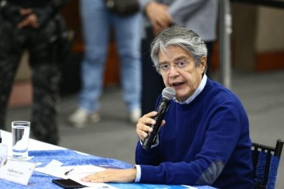 Referencial. Guillermo Lasso revela sus pagos al fisco.