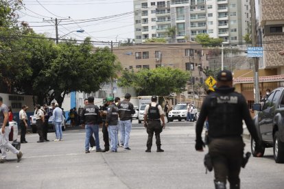 Un cuerpo sin vida fue hallado en la cdla. Los álamos en el norte de Guayaquil.