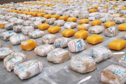 Un gran alijo de alcaloide capturado por las autoridades brasileñas.