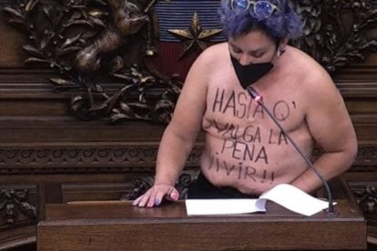 La integrante del organismo envió su mensaje de una forma