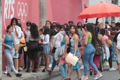 Chicas desde distintas partes del país, acudieron a la convocatoria de RTS.