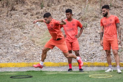 Barcelona regresa a jugar en su estadio con la presencia de hinchas, lo hará ante 9 de Octubre.