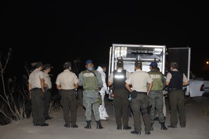 Los restos fueron llevados al Laboratorio de Criminalística de Guayaquil.