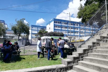 Los familiares de Esteban retiraron de la morgue de la Policía Nacional su cadáver.