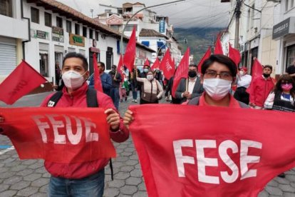 Federación de Estudiantes Universitarios del Ecuador en una marcha el 26 de octubre.
