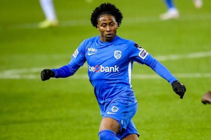 El ecuatoriano Ángelo Preciado tuvo una destacada actuación con el Genk ante el West Ham de Inglaterra.