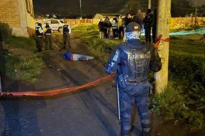 En esta escena, hubo personas que sobrevivieron al ataque y lograron contar a la policía los pormenores de lo sucedido.