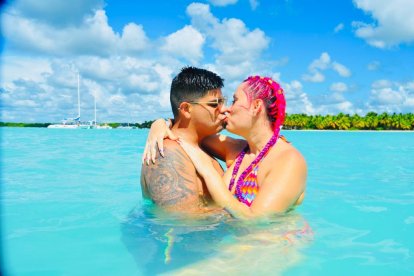Zully y su esposo Jeyce disfrutan de su paseo a Punta Cana.