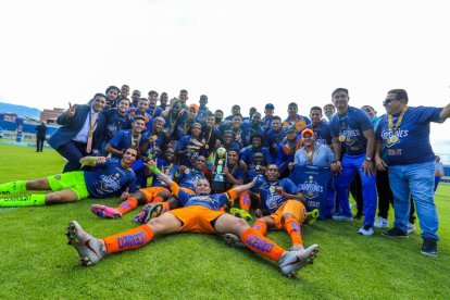 Libertad de Loja se impuso en penales a Imbabura, en la final del torneo de Segunda Categoría.