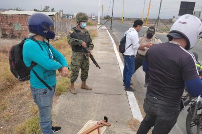 Guayaquil sufre una ola de violencia e inseguridad. Las fuerzas del orden realizan diferentes tipos de operativos para contrarrestarla