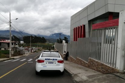 La Policía llevó el cuerpo del joven suicida a la morgue